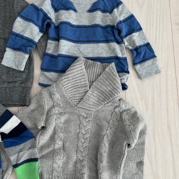 Set of 4 Boy's Sweaters Knit Tops Various 12-24 Months - Picture 2 of 3